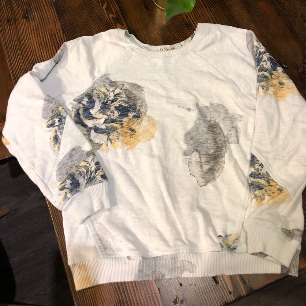 Zara Floral Sweatshirt Small